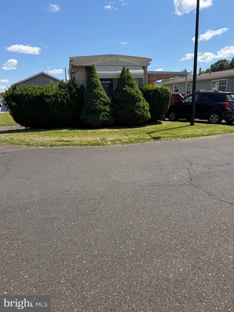 3413 Iris Avenue, Feasterville Trevose