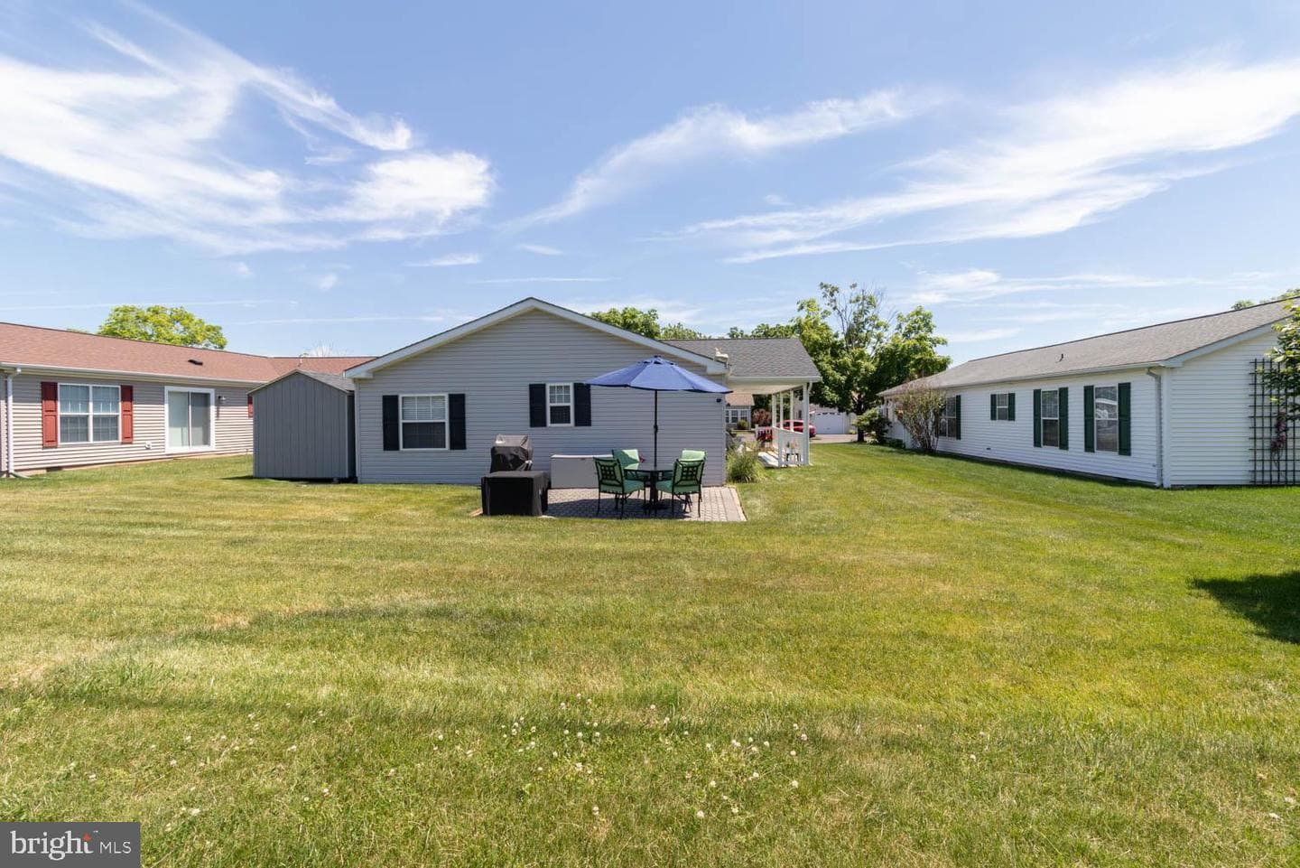 559 Spring Meadow Circle photo 32