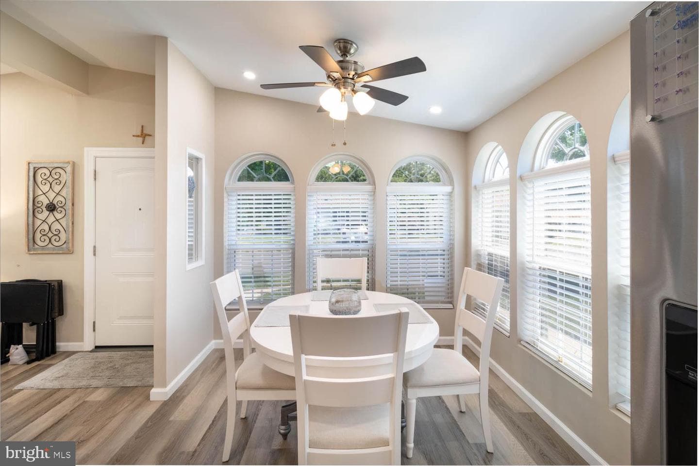 559 Spring Meadow Circle photo 9
