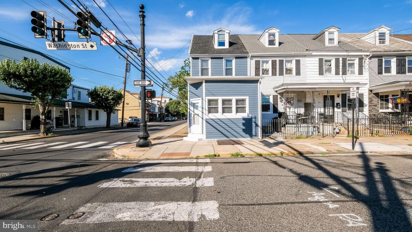 357 Washington Street photo 12