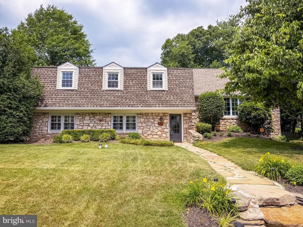 1168 Temple Drive, Yardley