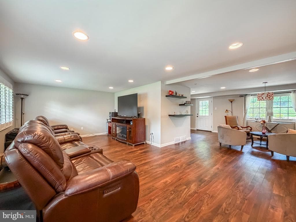 1168 Temple Drive photo 23