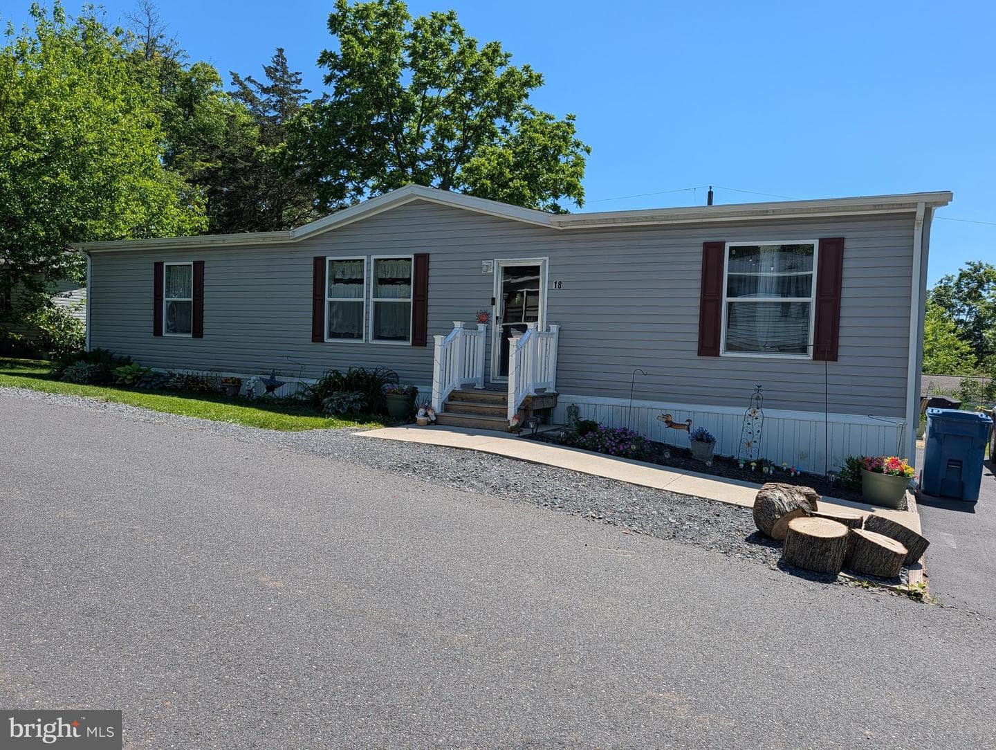 18 Woodedge Drive, Quakertown