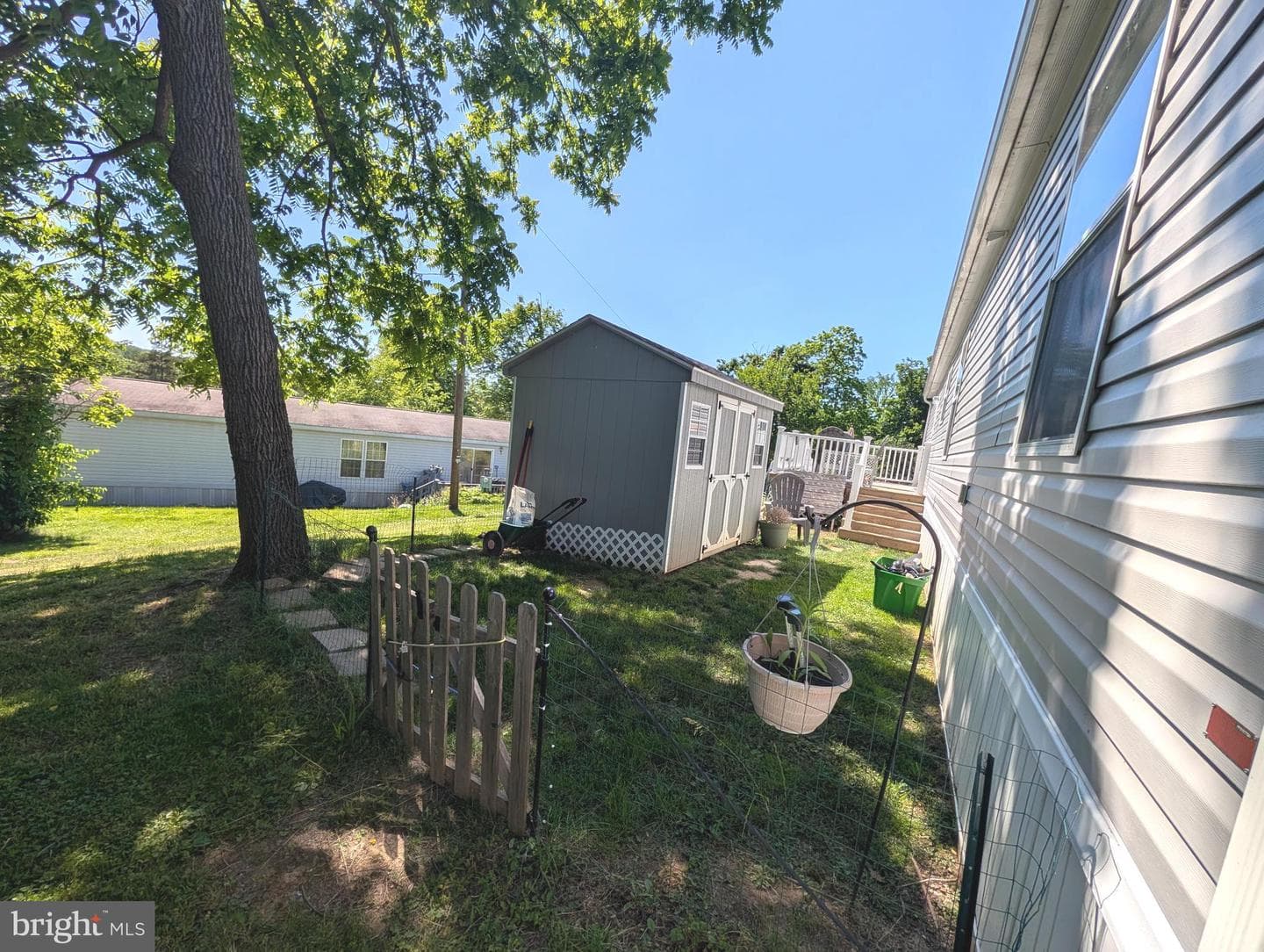 18 Woodedge Drive photo 16