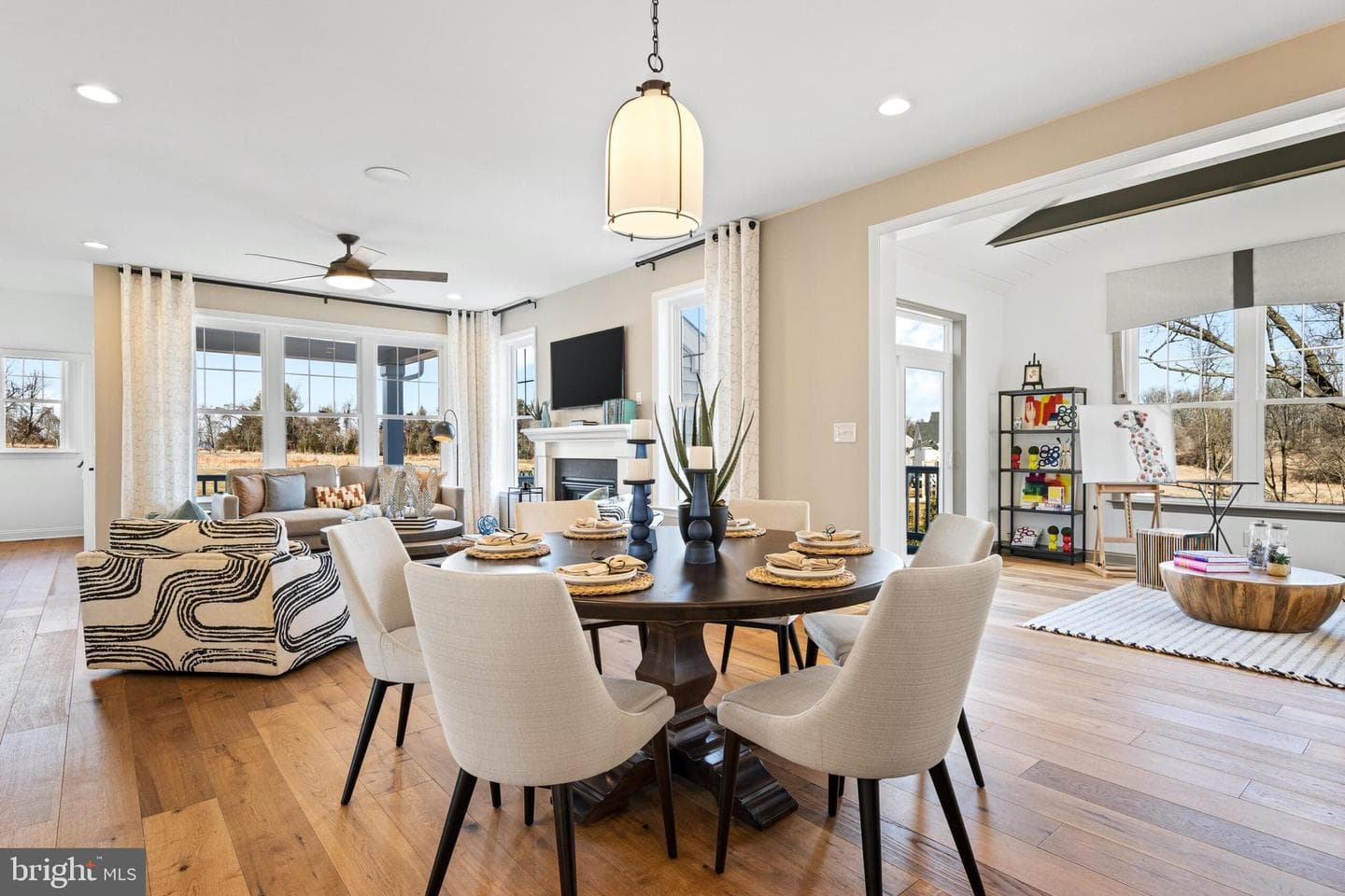 4263 Kleinot Drive photo 4