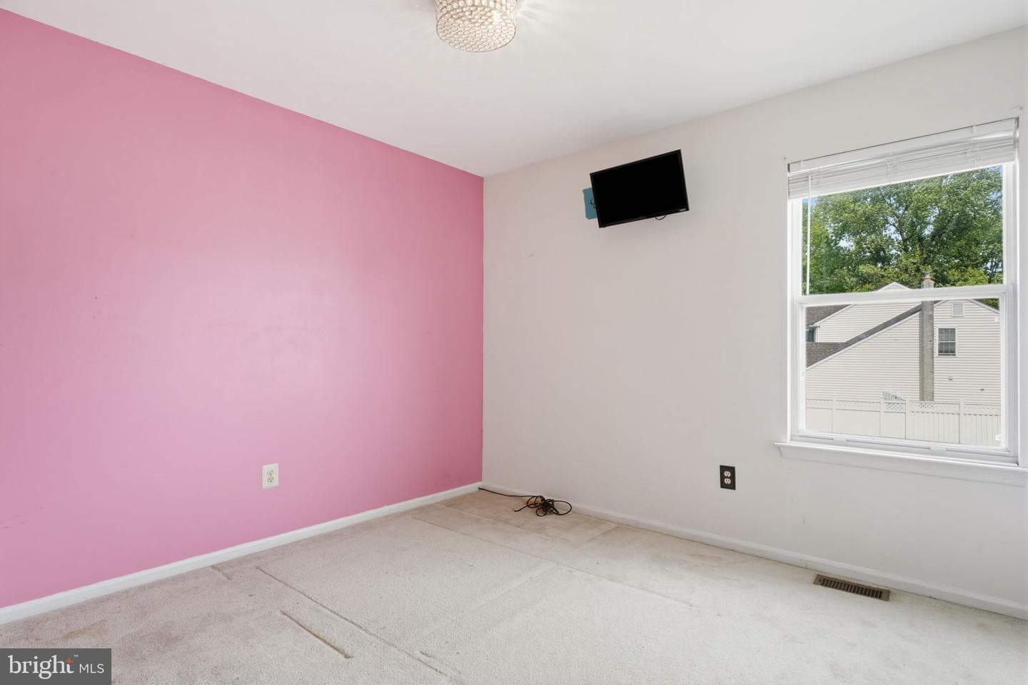 2028 Chatham Drive photo 25