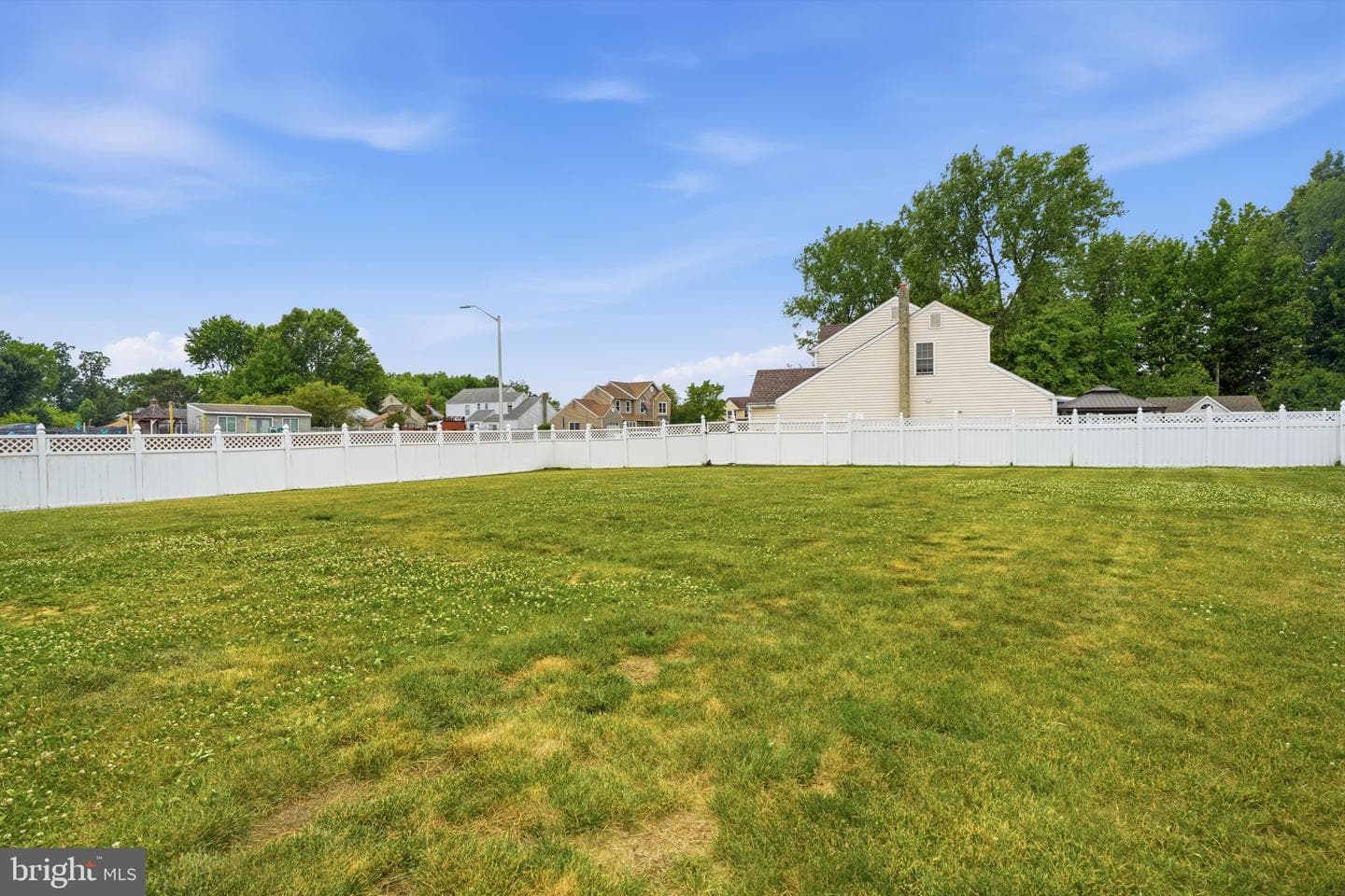 2028 Chatham Drive photo 35