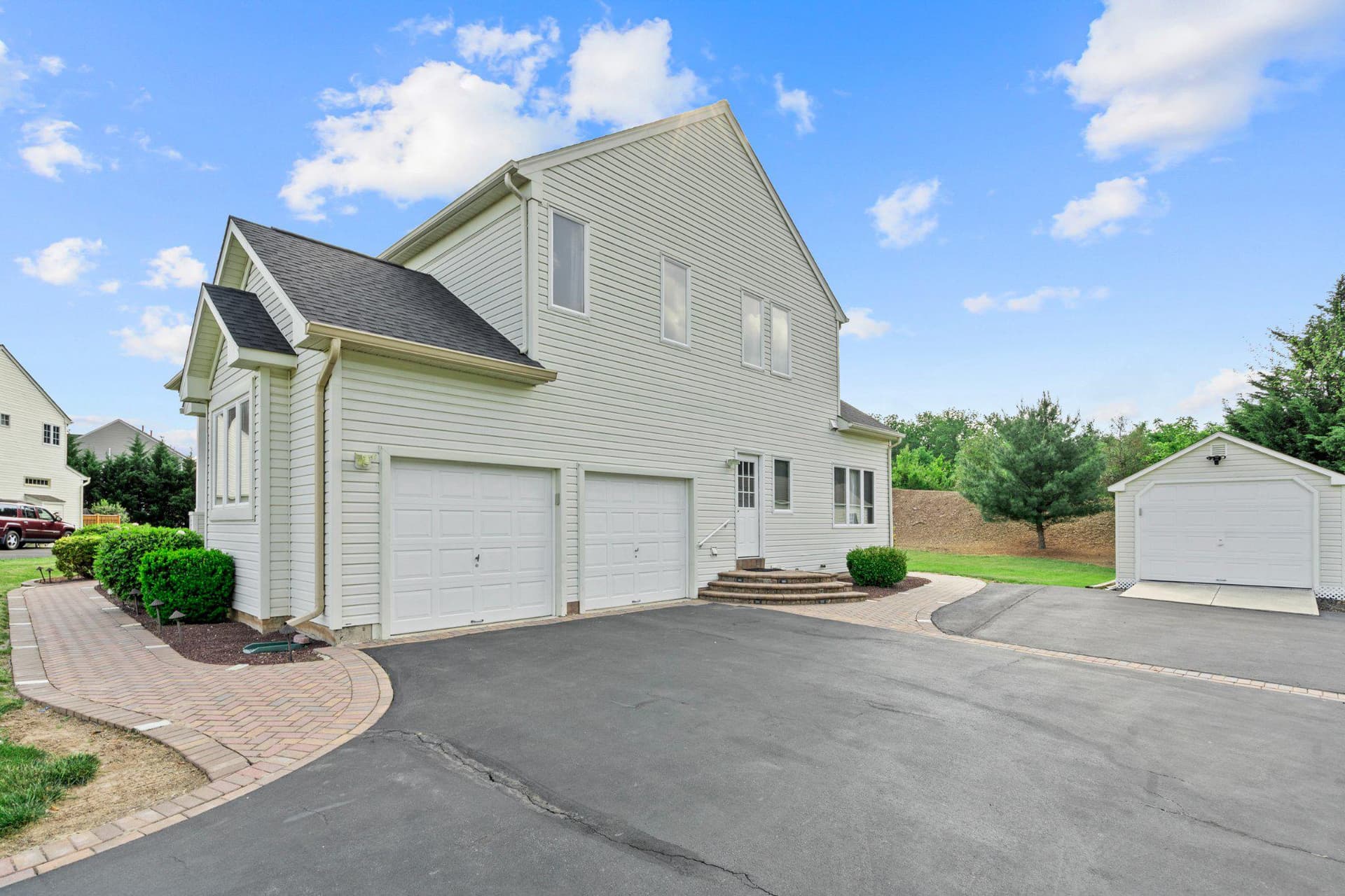 936 Longwood Court photo 42