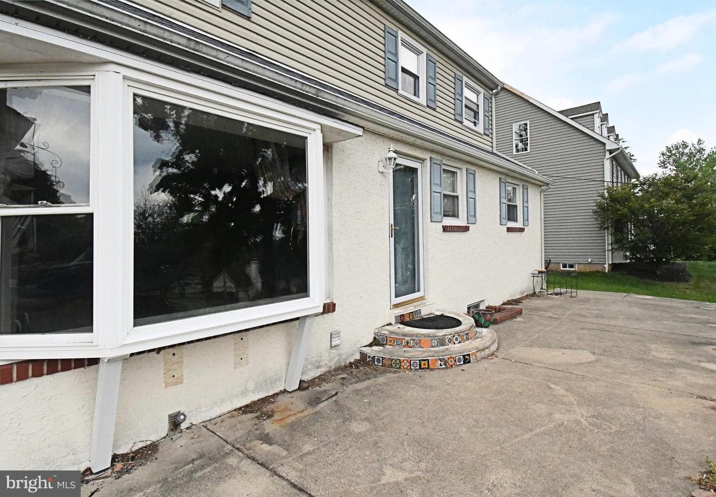 87 Hellberg Avenue photo 3