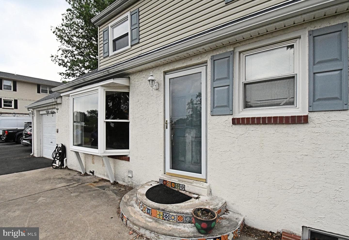 87 Hellberg Avenue photo 4