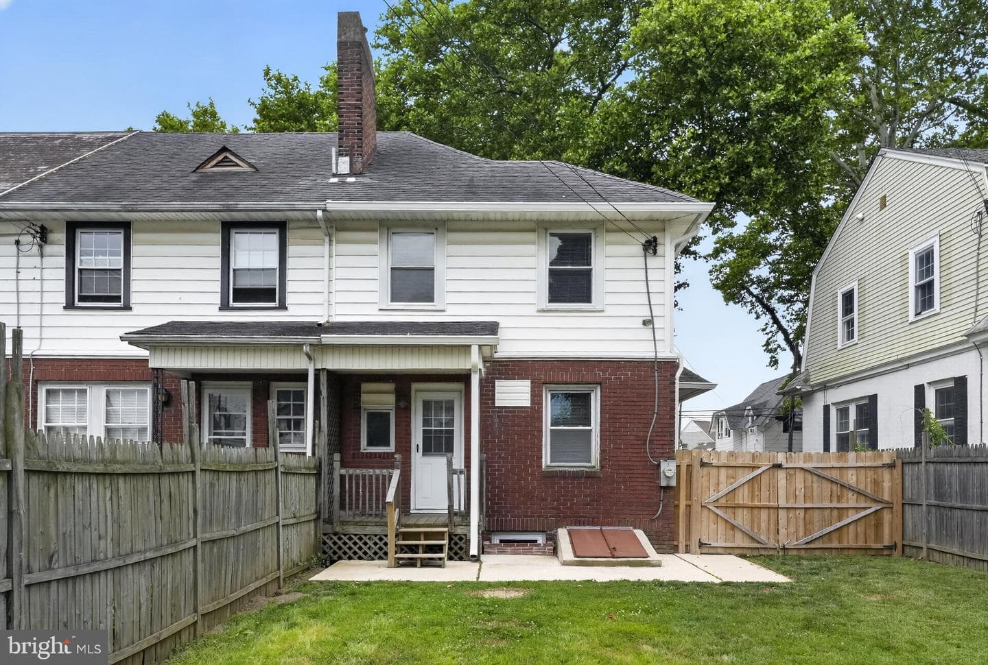 235 Madison Street photo 25
