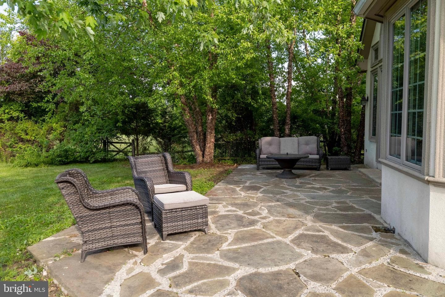 265 Walter Road photo 52
