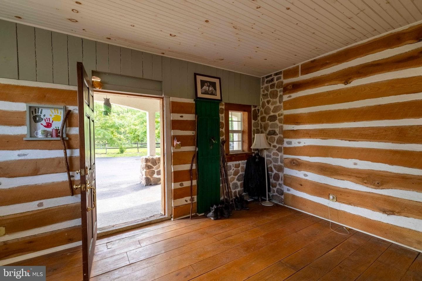 265 Walter Road photo 59