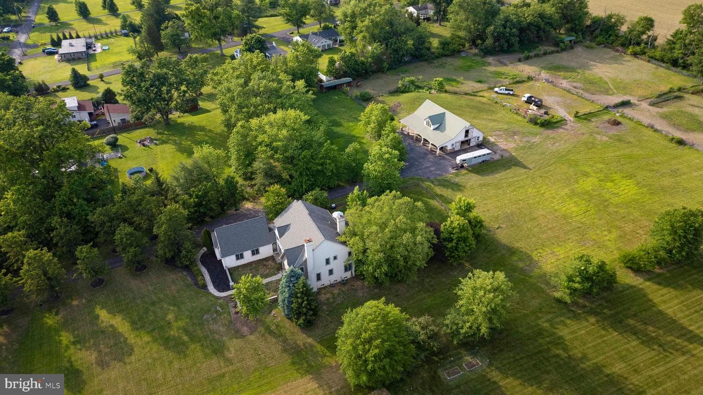 265 Walter Road photo 75