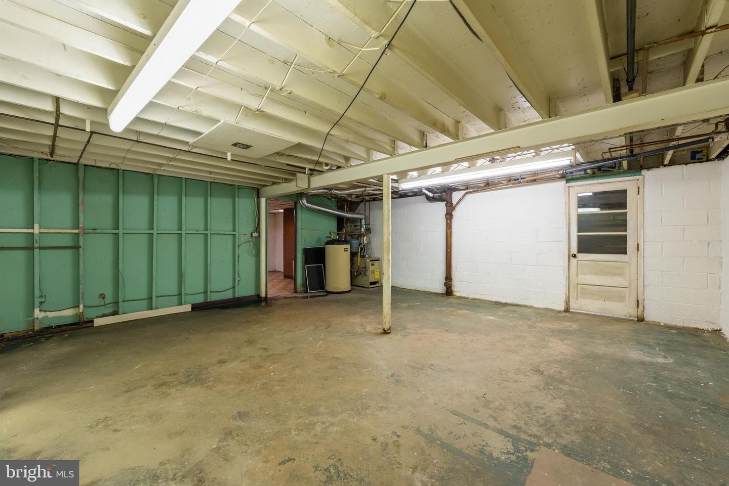 340 Hampton Drive photo 24