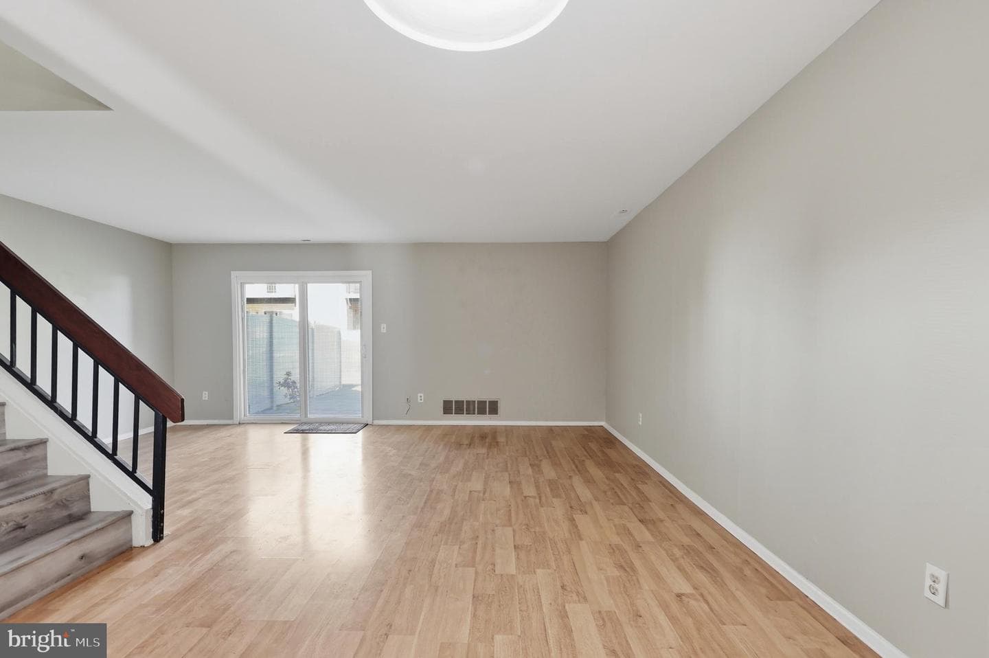 175 Monroe Court photo 3