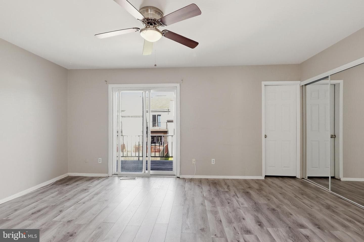 175 Monroe Court photo 8