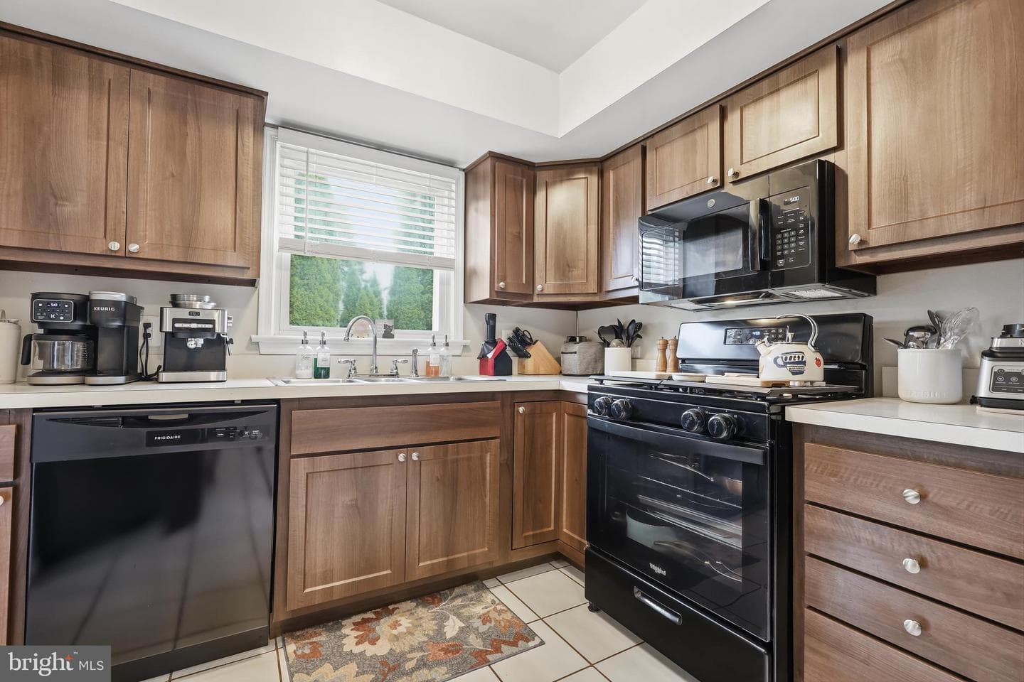 361 Valley Road photo 10