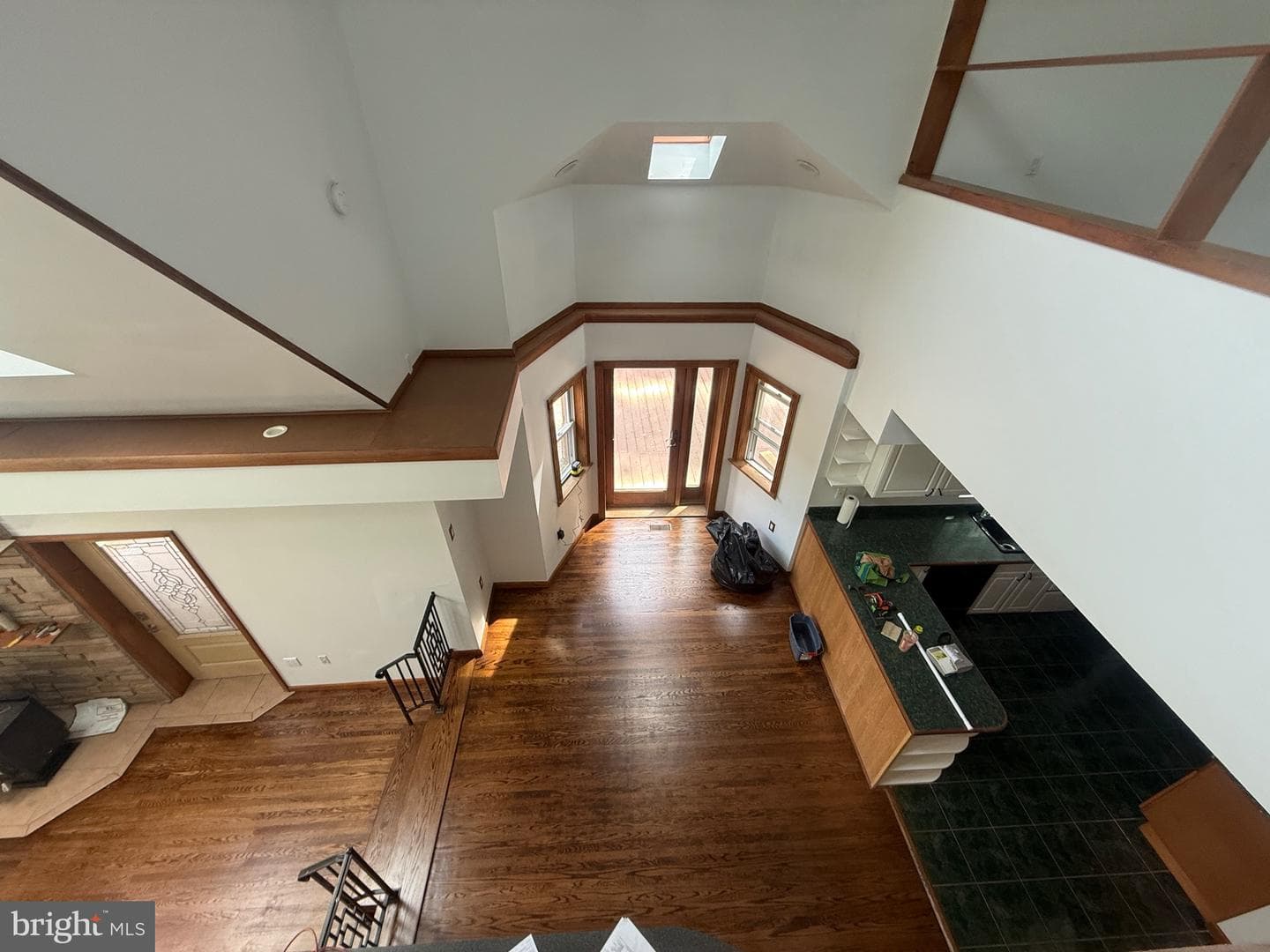 4667 N River Drive photo 5