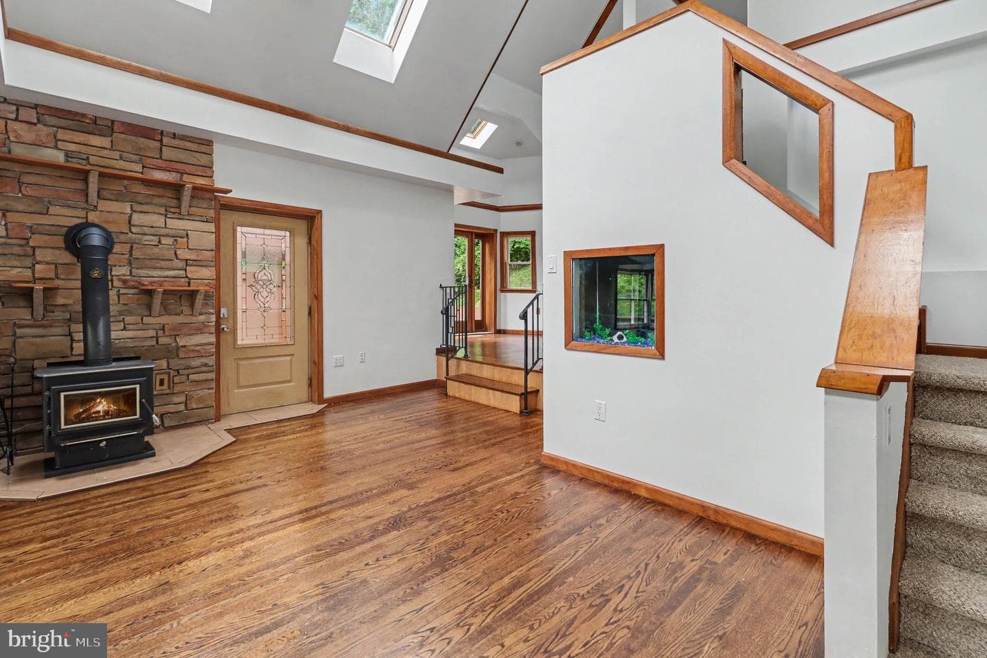 4667 N River Drive photo 7