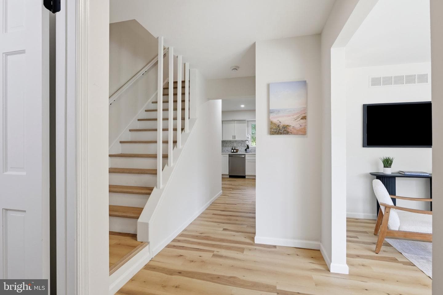 815 Philadelphia Avenue photo 4