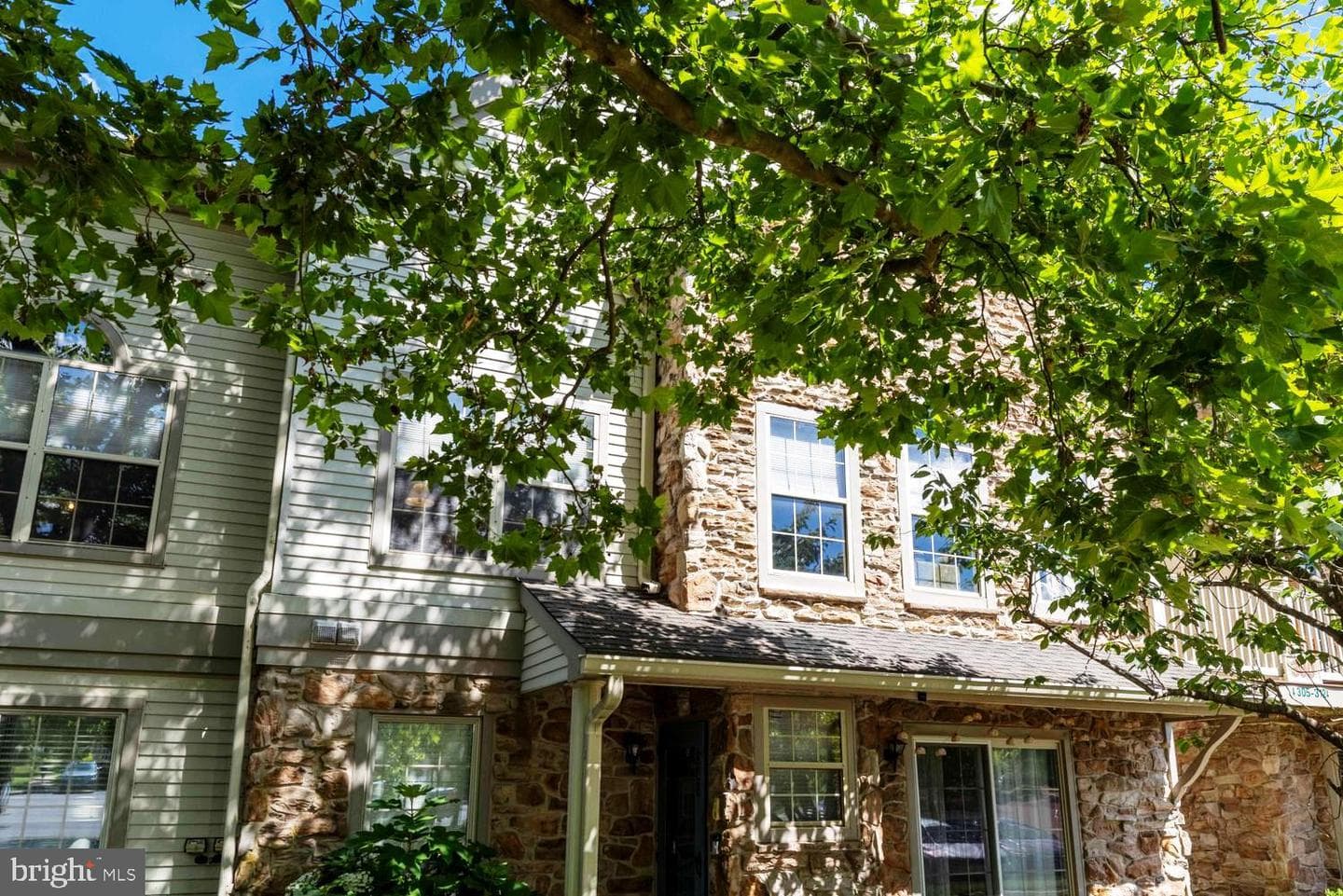 306 Remington Court photo 27