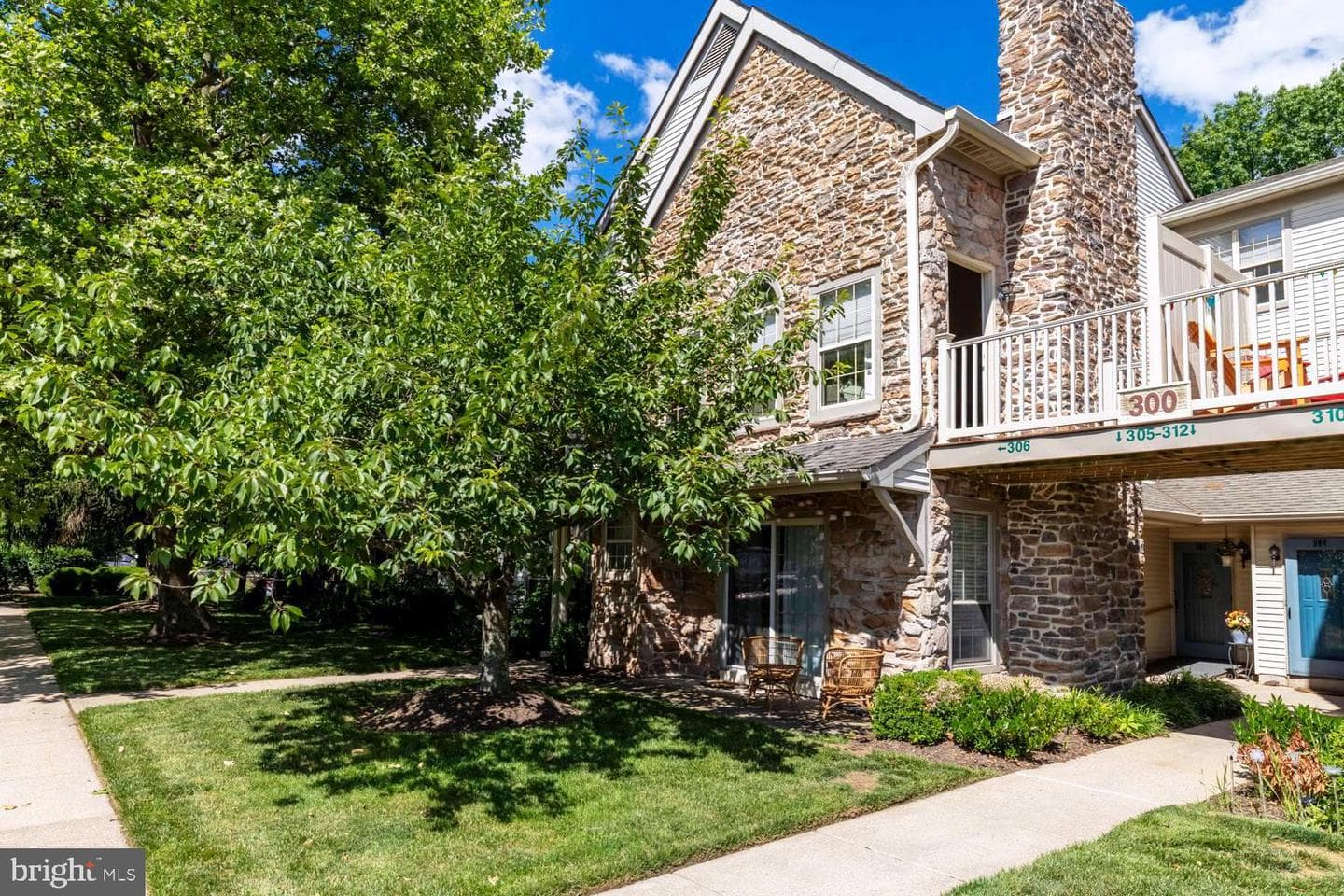 306 Remington Court photo 28
