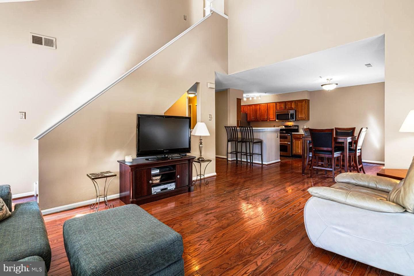 306 Remington Court photo 6