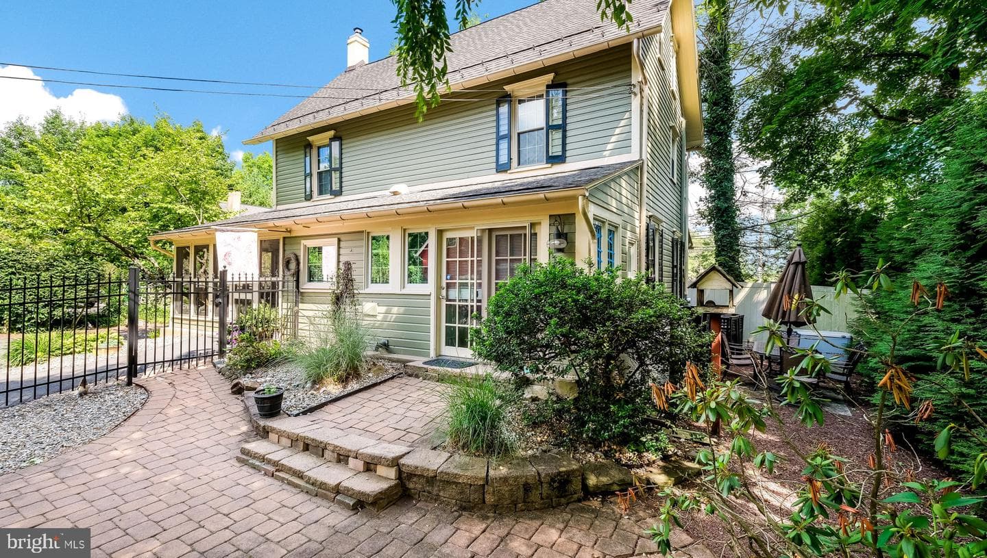 45 E Butler Avenue photo 42
