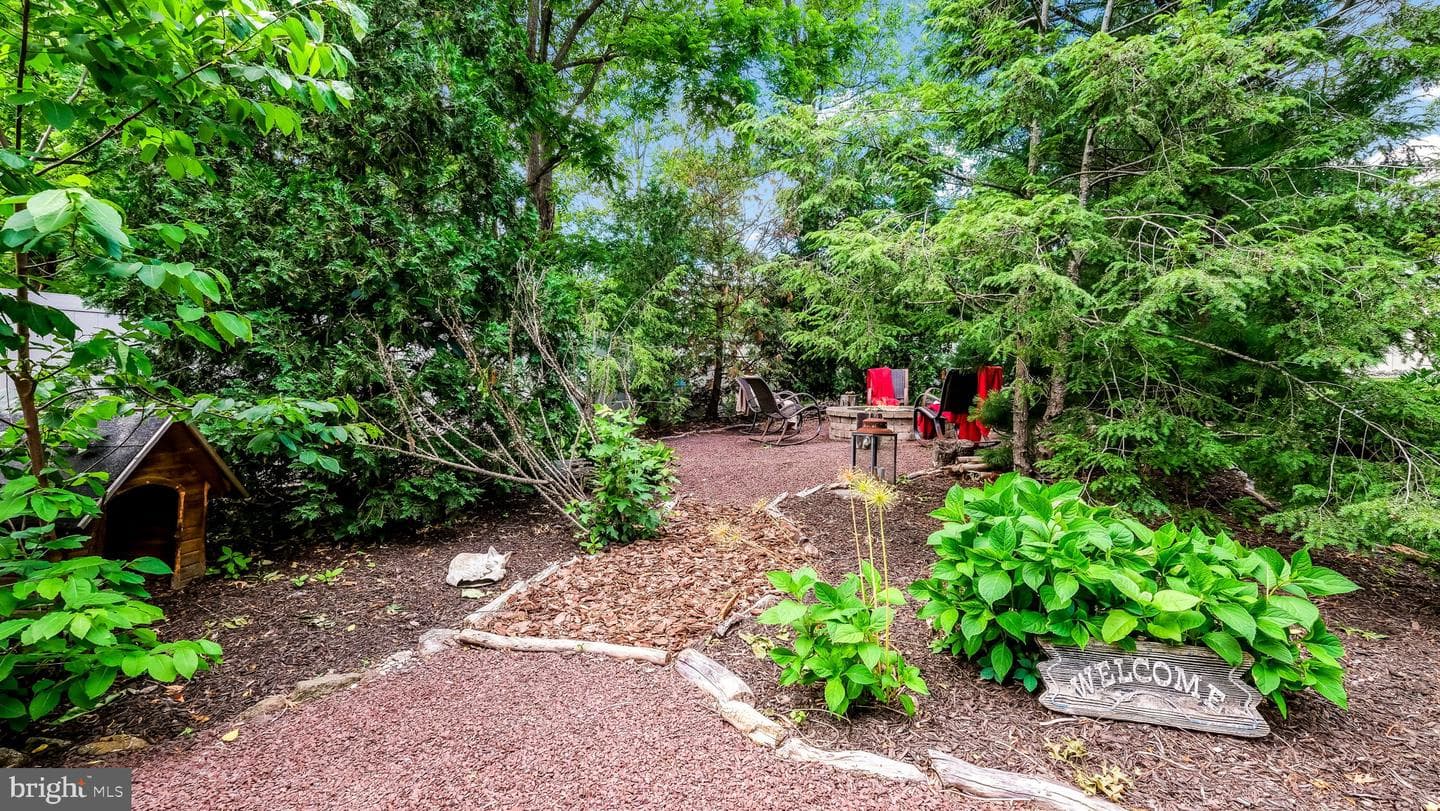45 E Butler Avenue photo 51