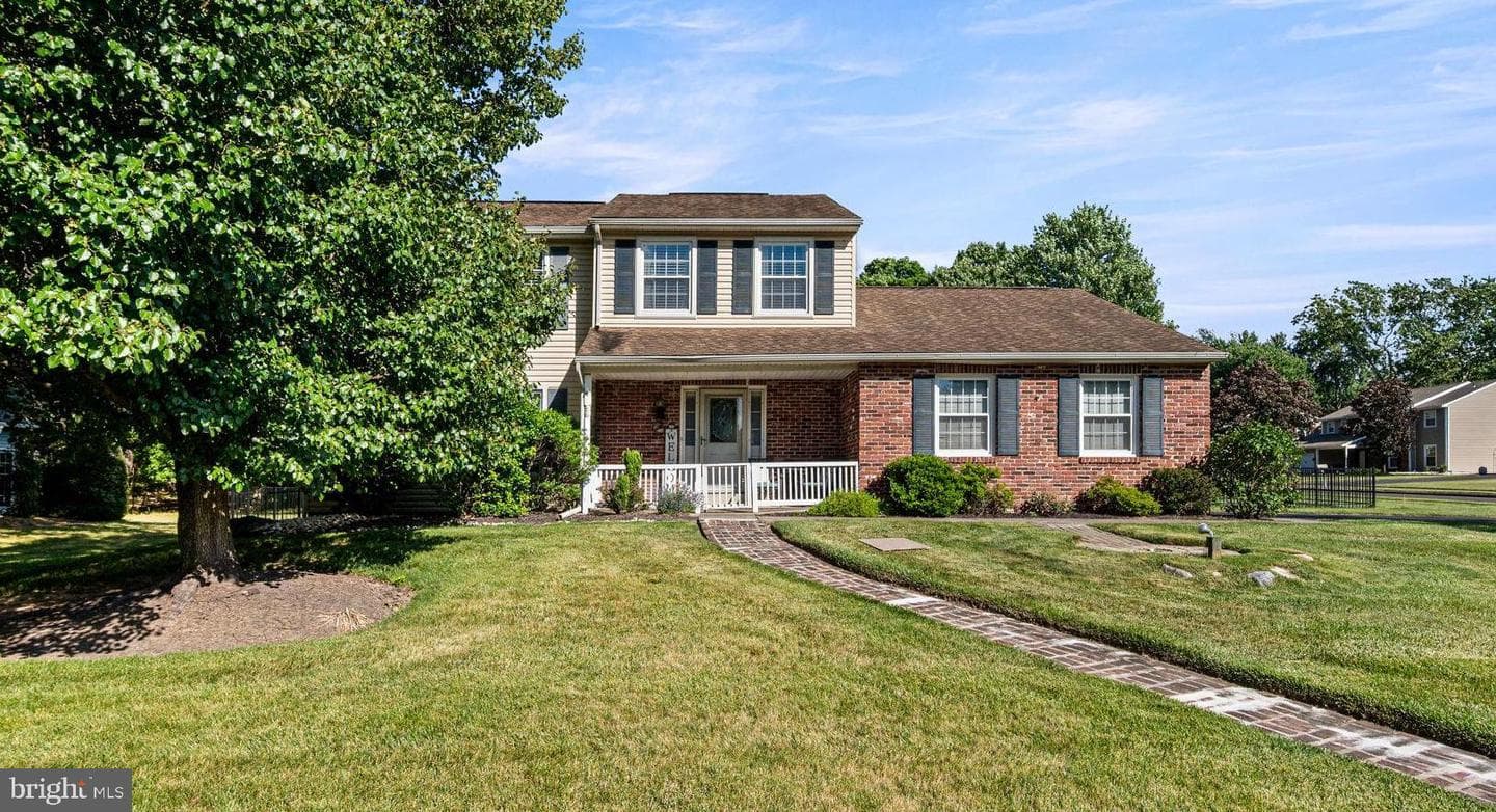 1221 Woodbrook Lane, Warminster