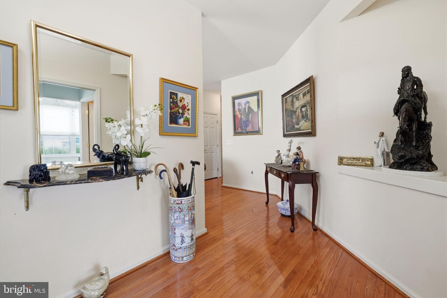301 Eaton Court #20 photo 12