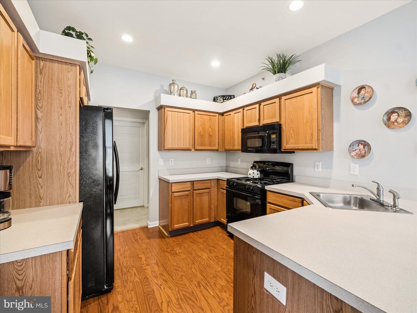 1704 Nottingham Court #134 photo 12