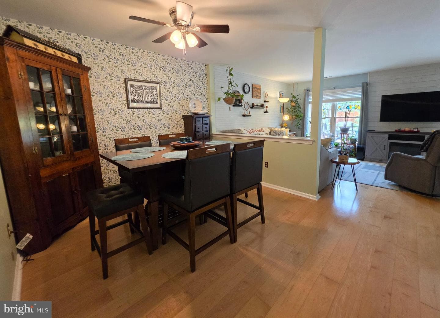 105 Larkspur Court photo 8