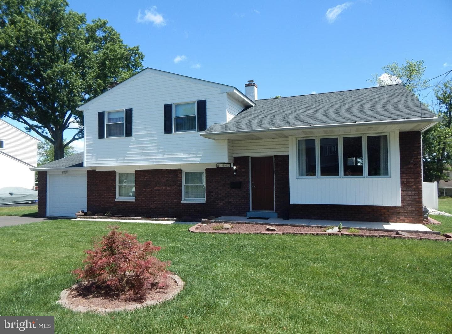 1443 Hampton Lane photo 1