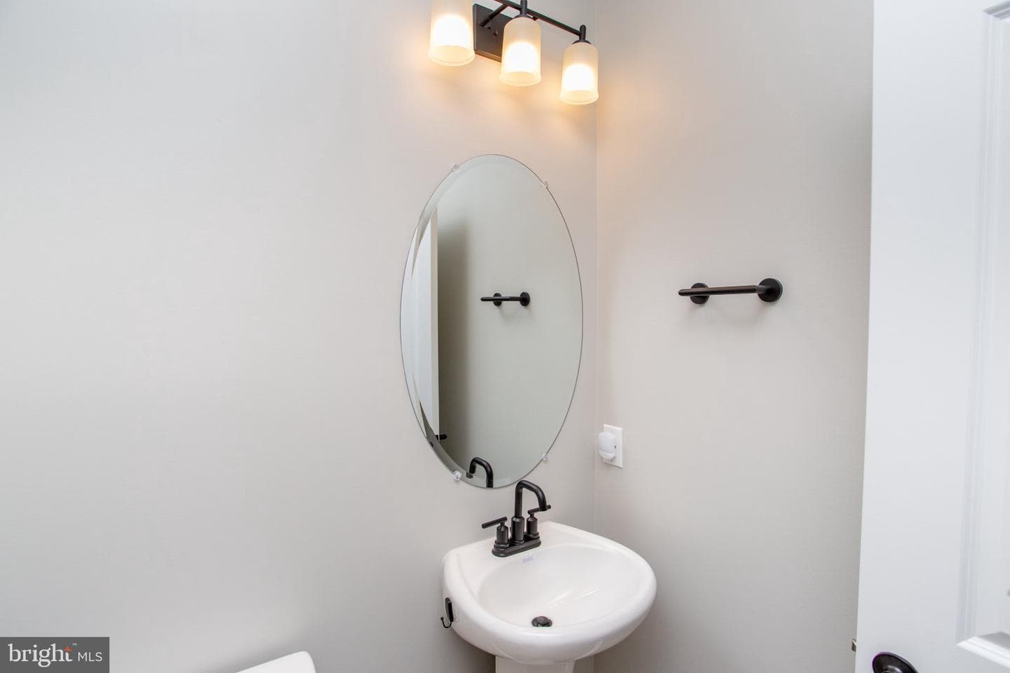 1006 Marquis Lane photo 6