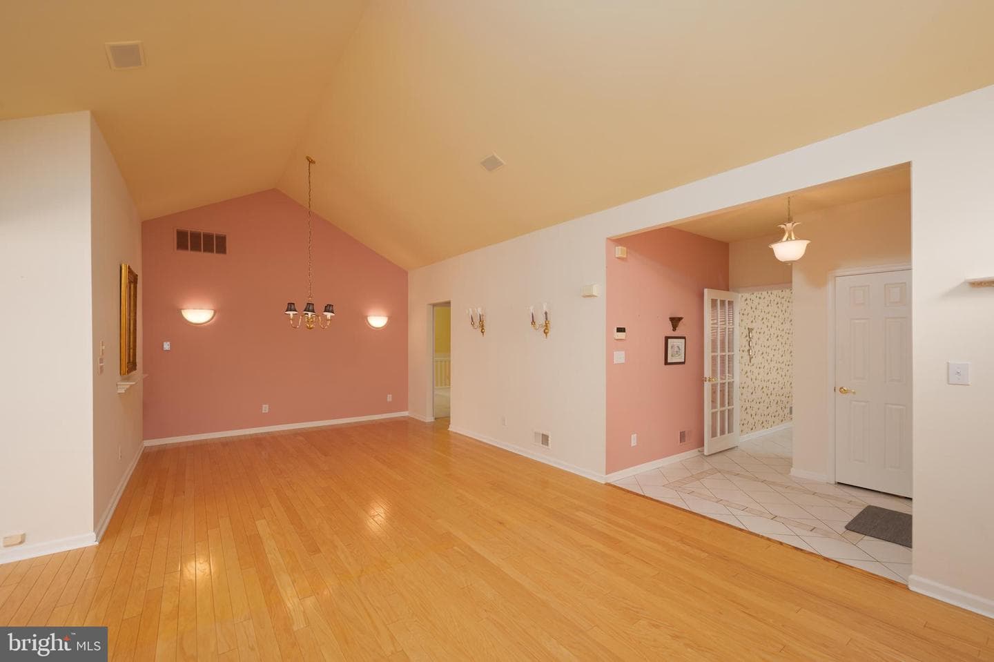 119 Bellflower Road photo 5