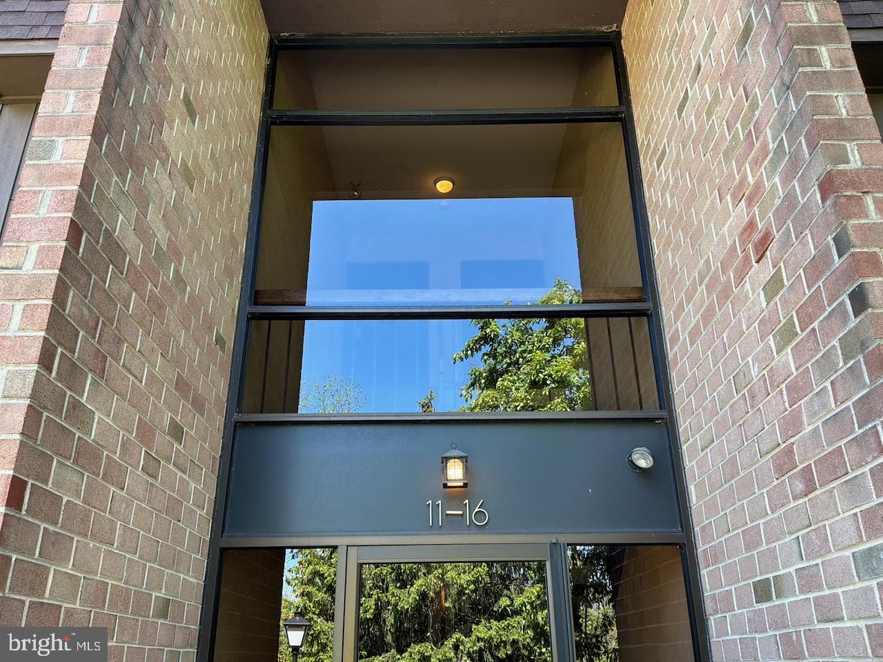 15 Hermitage Drive photo 3
