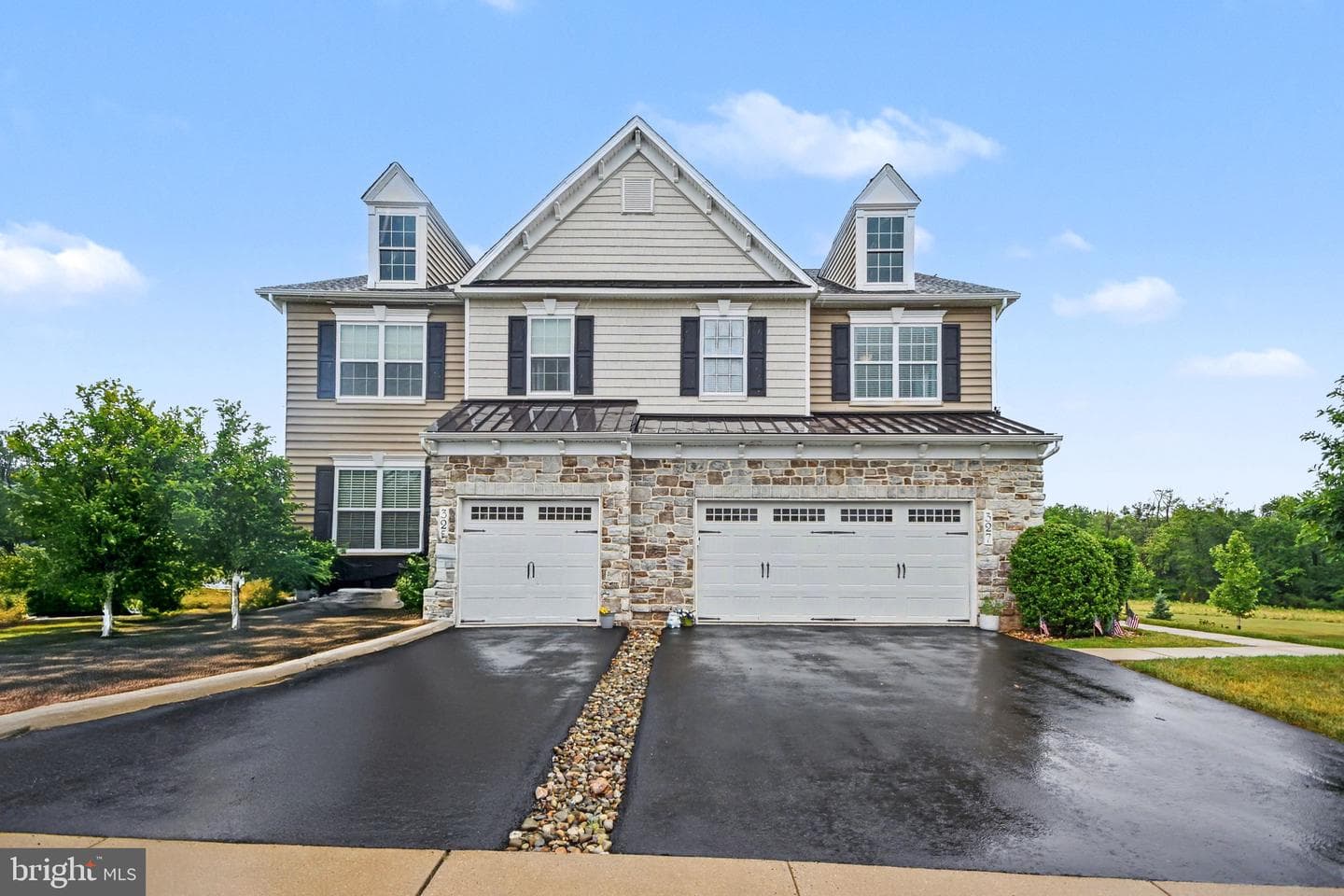 327 W Boulder Dr, Chalfont