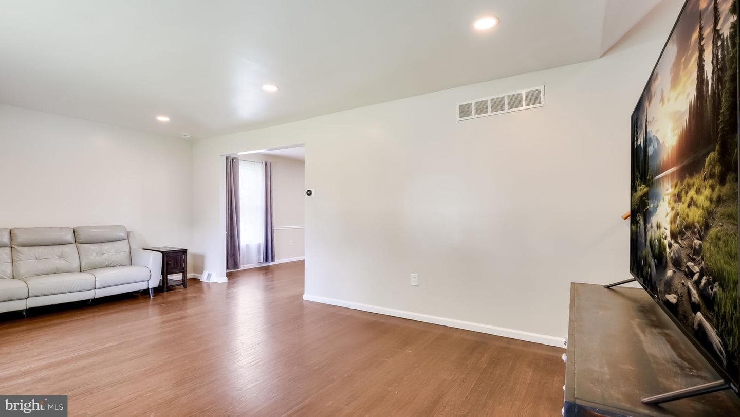 106 Cedarbrook Drive photo 12