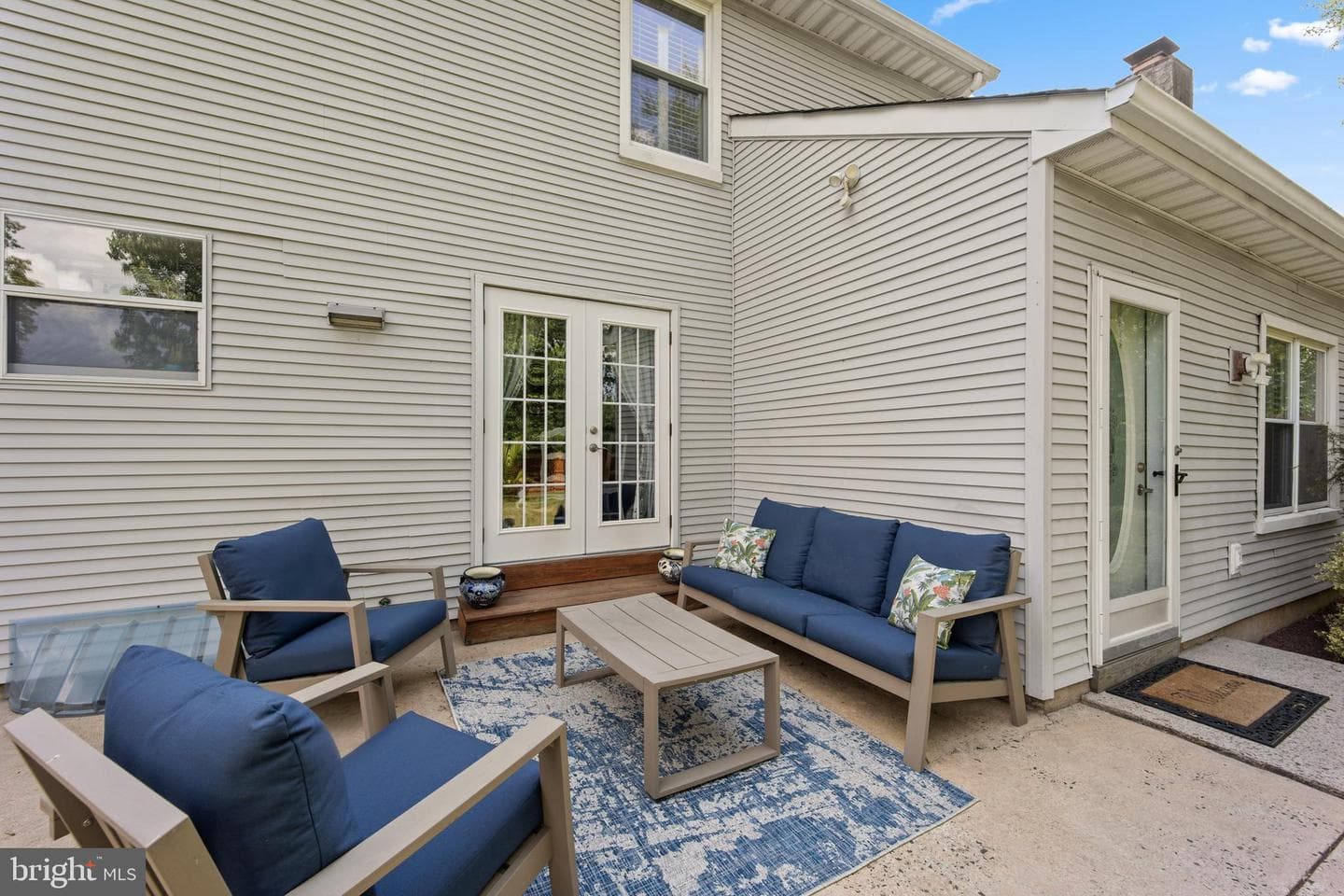 487 Cambridge Lane photo 37