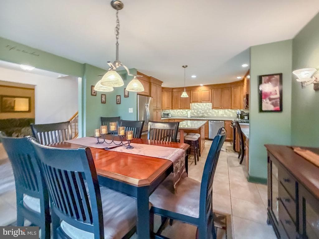 735 Ross Drive photo 18