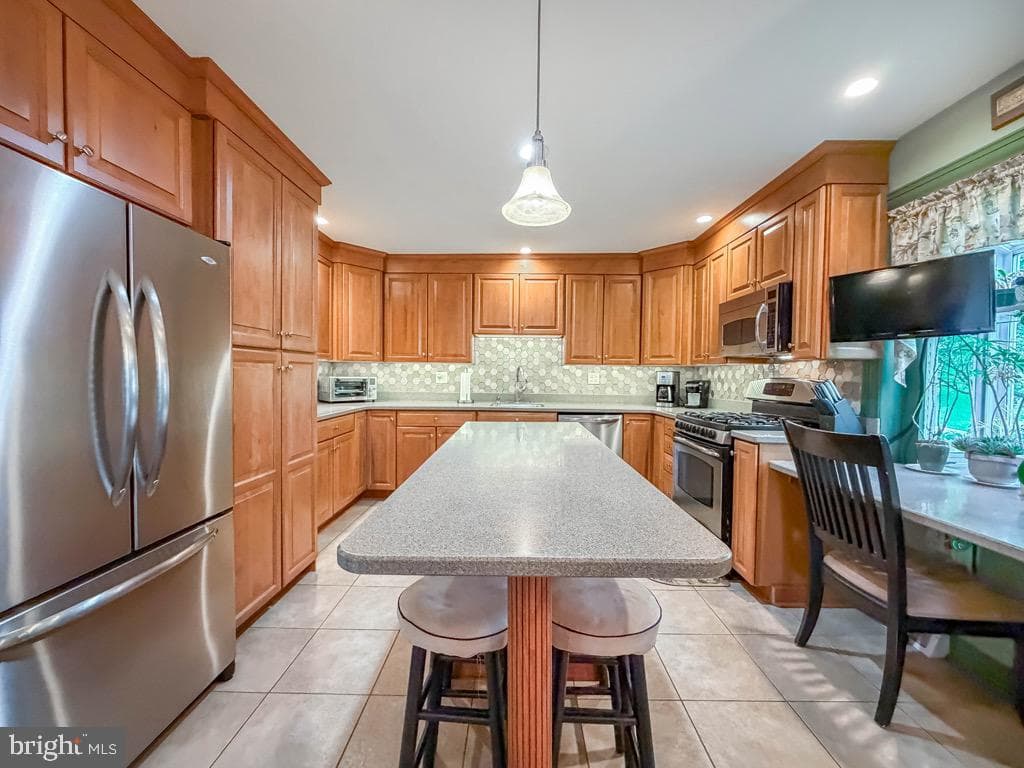 735 Ross Drive photo 21