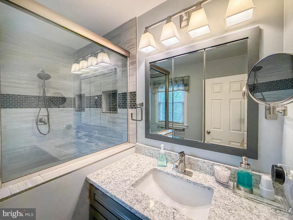 735 Ross Drive photo 27
