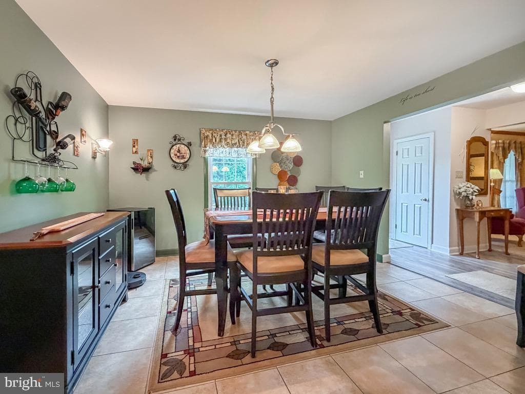 735 Ross Drive photo 4