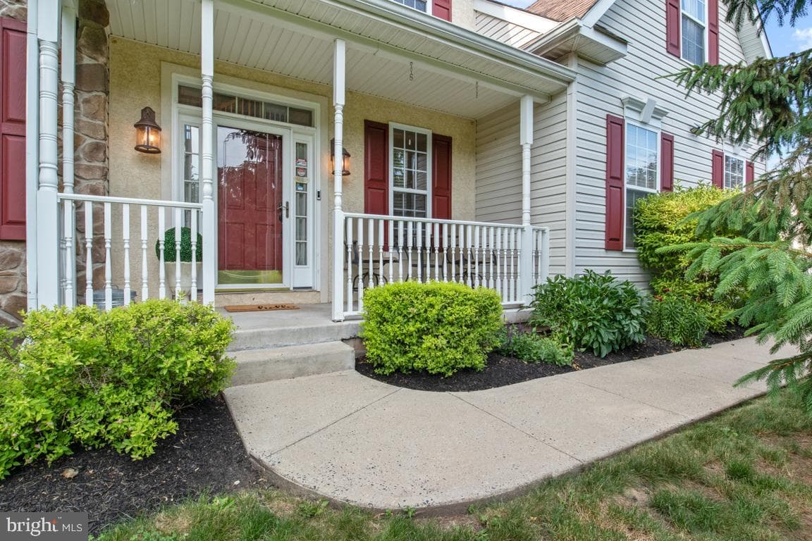 225 Tollgate Road photo 3