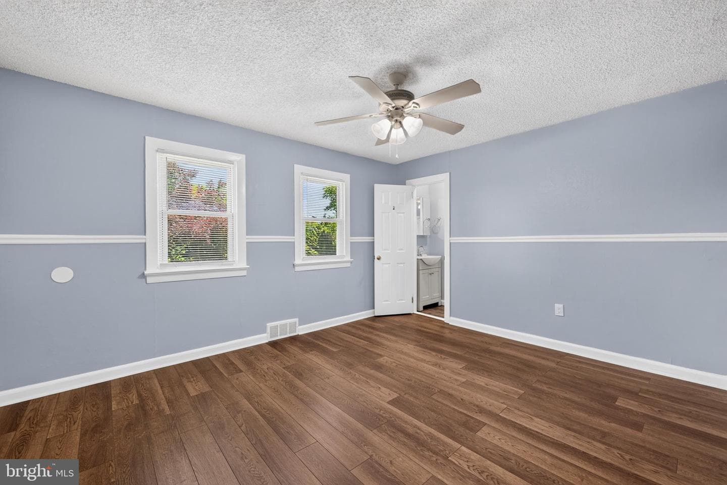11 Williams Lane photo 11