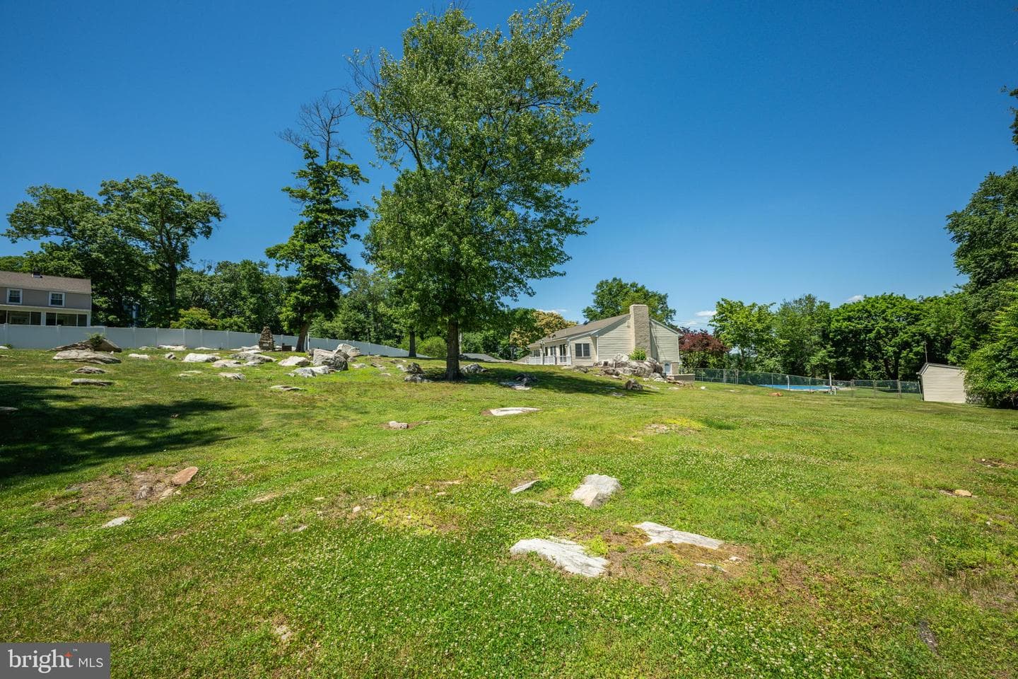 11 Williams Lane photo 44