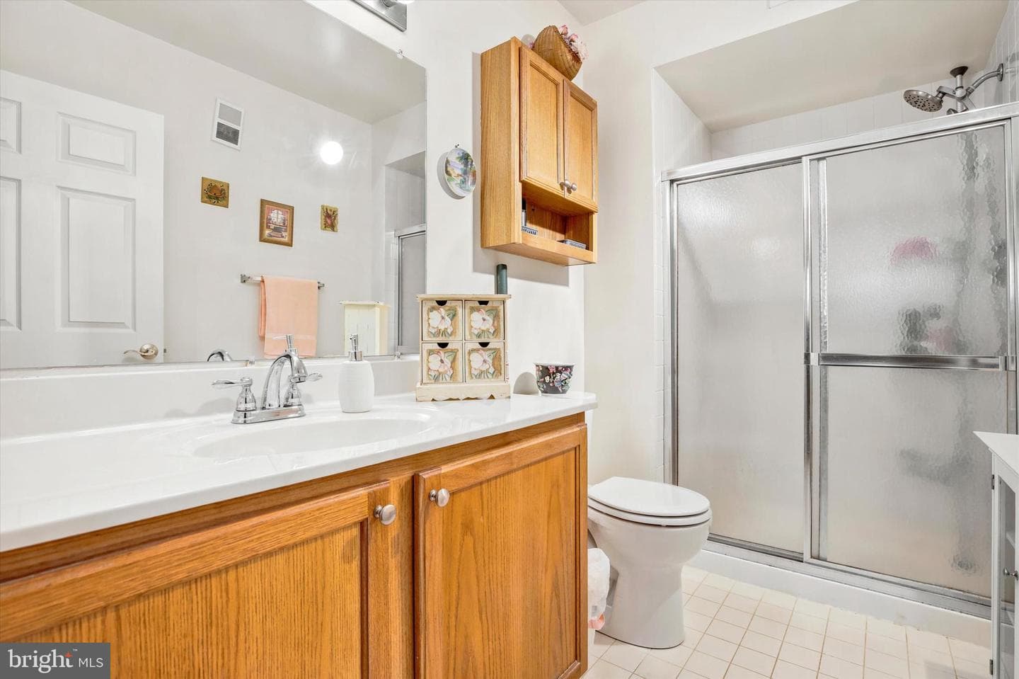 690 Jakob Place photo 12