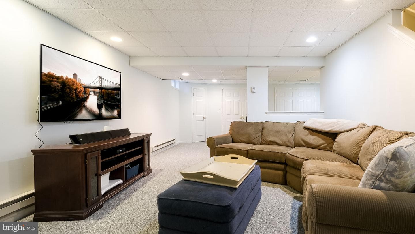 202 Pointer Court photo 37